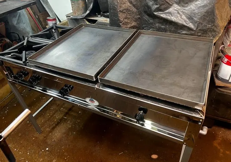 Cocina industrial de doble plancha