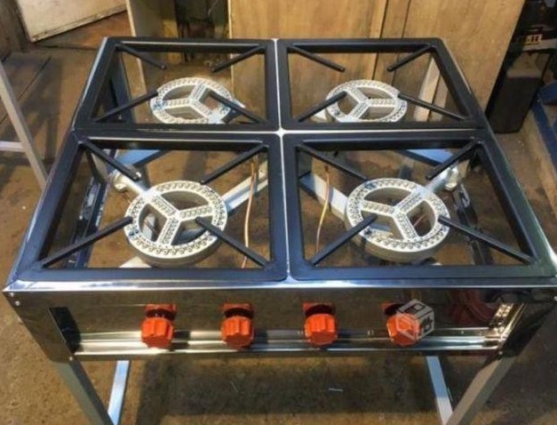 Cocina Industrial de 4 Fogones
